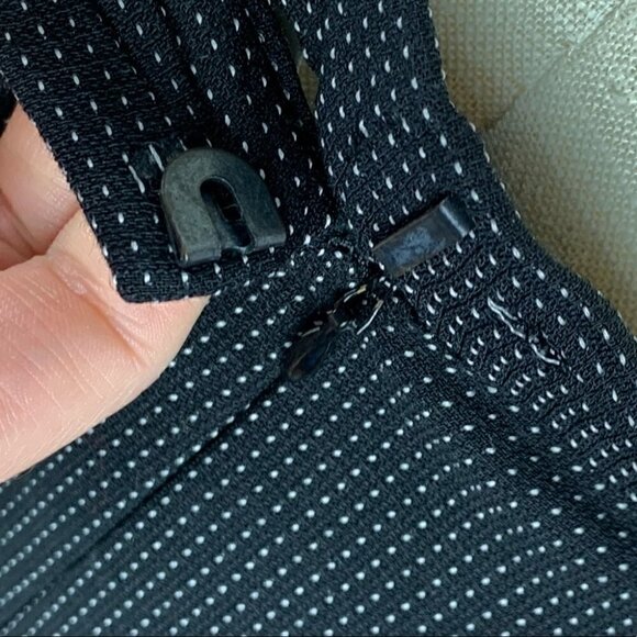 Talbots womens skirt size 16 black white pin dot 39% wool career - Picture 7 of 11